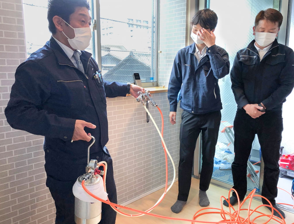 建物・部屋にコーティングを施すことで、抗ウイルス・抗菌効果を発揮します。 | REJ株式会社