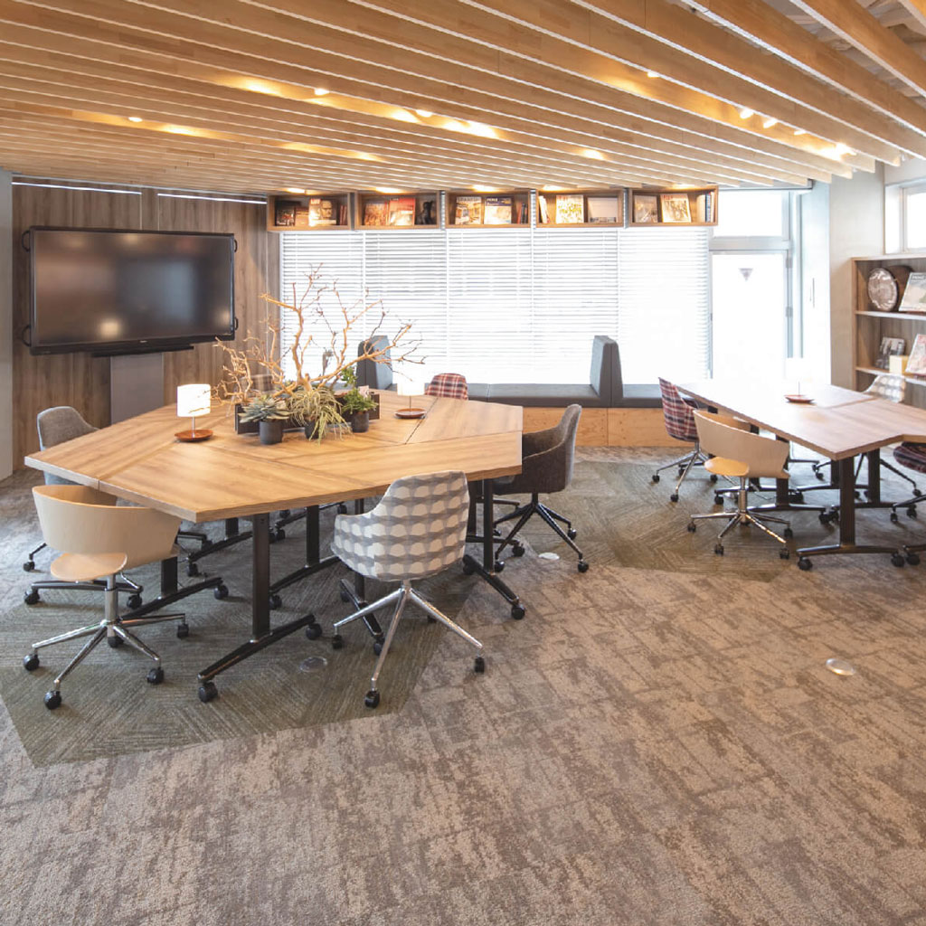 S.CORE 松坂屋・名古屋大学を始めとする多種多様なメンバー会員からの企画募集など、ビジネス発信の機会を積極的に創造。 | REJ株式会社