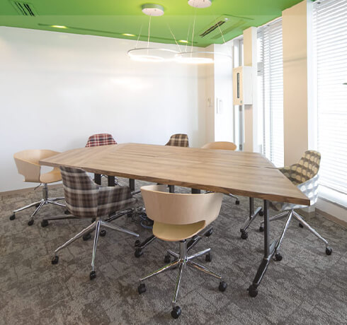 S.CORE 松坂屋・名古屋大学を始めとする多種多様なメンバー会員からの企画募集など、ビジネス発信の機会を積極的に創造。 | REJ株式会社